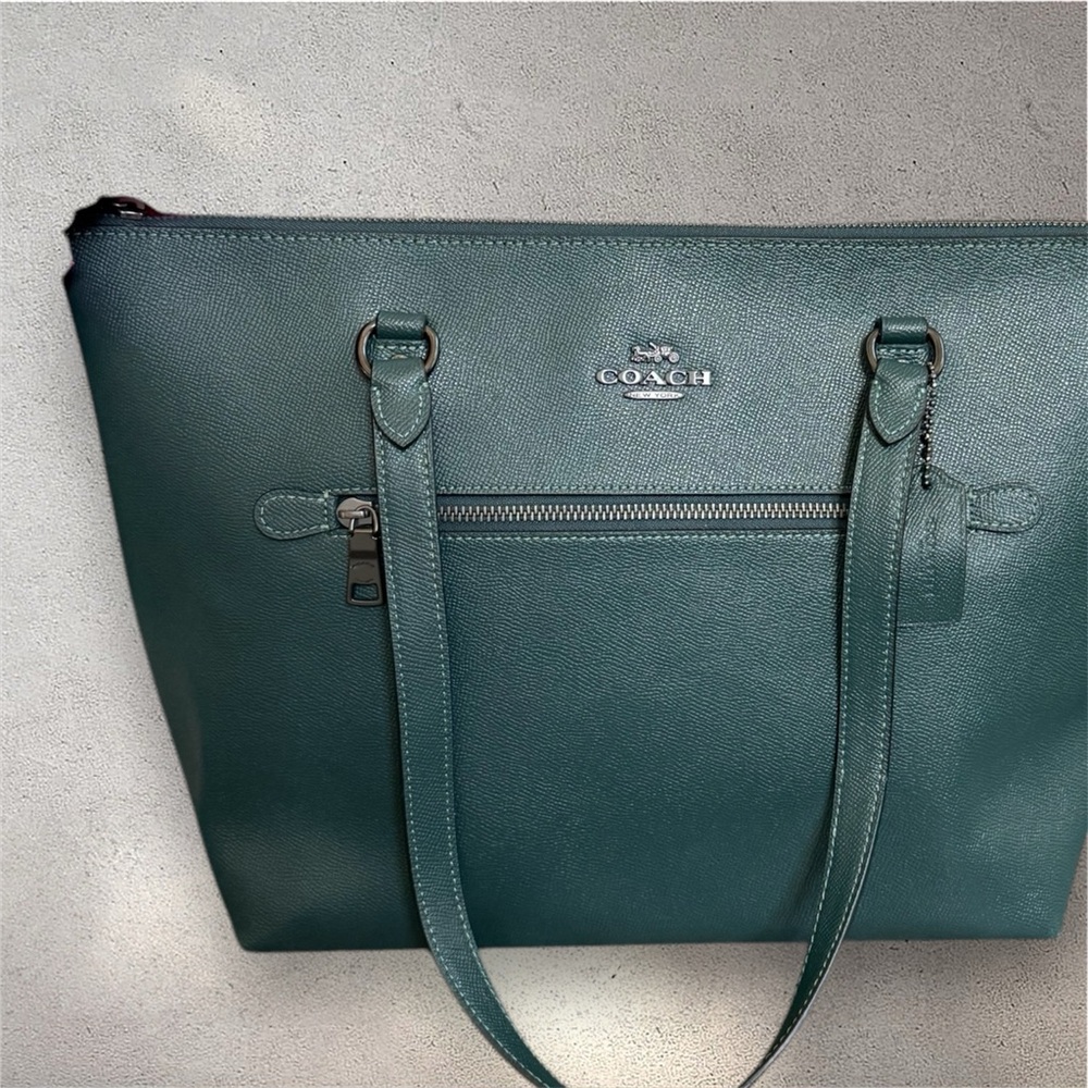 Coach Gallery Tote Evergreen with gunmetal hardware